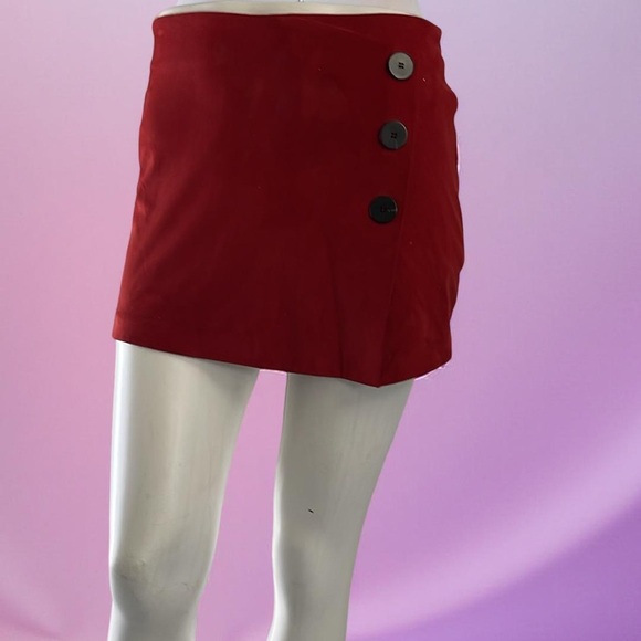 Zara Dresses & Skirts - Zara Red Button-Accent Women's Shorts Skirt size XS